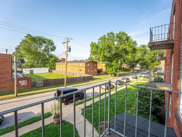 Arbor and Bottleworks 2 Bedroom Apartment for Rent at 7221 Anna Ave, Maplewood, MO 63143 Maplewood
