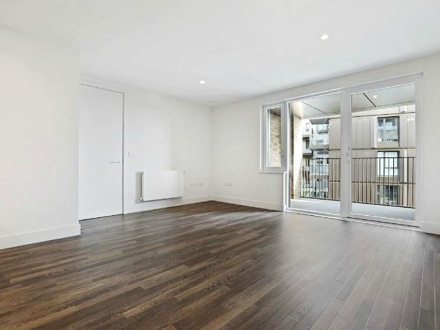 Arbor House, Moulding Lane, London SE14, 1 bed flat to rent, £1,800 pcm | PrimeLocation