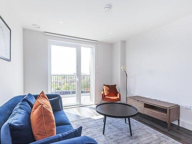 Arbor House, Moulding Lane, London, SE14 2 bed flat to rent £2,500 pcm £577 pw