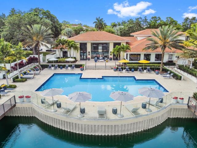 Arbor Oaks Apartments & Townhomes