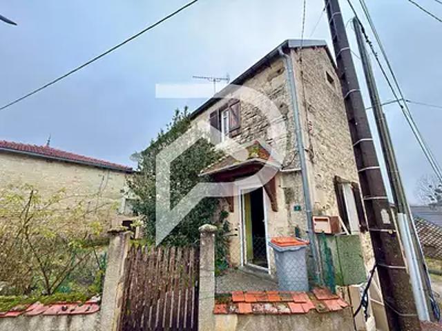 Arbot 52160 Achat / Vente maison 3 pièces t3 au dernier étage cave