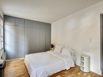 Arc de Triomphe / avenue des Ternes, Paris Amsterdam Apartments for Rent