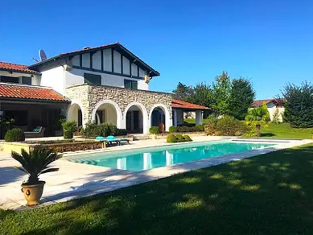 Arcangues 64200 Achat / Vente maison 6 pièces t6 piscine