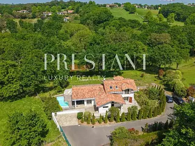 Arcangues 64200 Achat / Vente maison 6 pièces t6 piscine terrasse