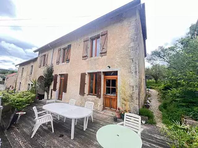 Arcey 25750 Achat / Vente maison 7 pièces t7 au dernier étage cave