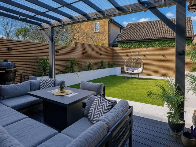 Archates Avenue, Grays RM16, 3 bed detached house to rent, £2,500 pcm | PrimeLocation