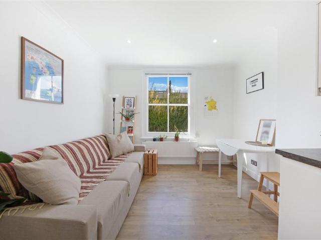 Archdale Road, East Dulwich, London. 1 bed flat to rent £1,850 pcm £427 pw