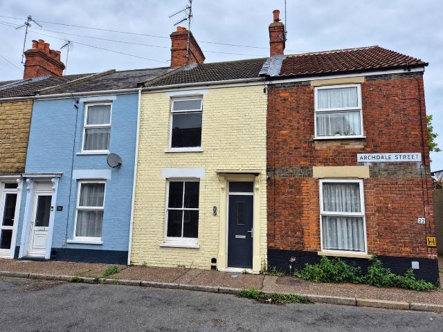 Archdale Street, King's Lynn PE30, 2 bed terraced house to rent, £925 pcm | PrimeLocation