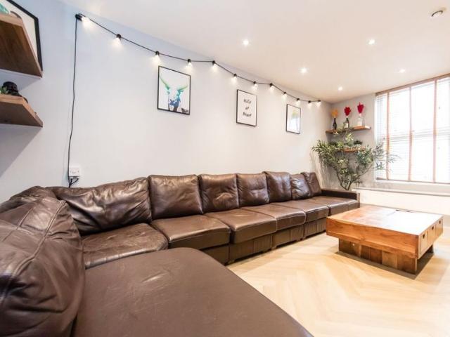 Archery Terrace, Hyde Park, Leeds