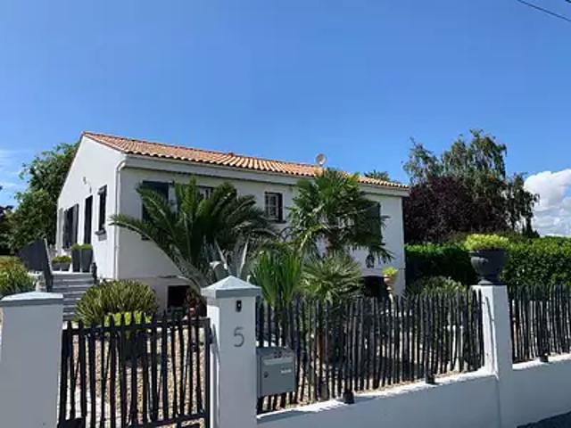 Archingeay 17380 Achat / Vente maison 3 pièces t3 terrasse cave