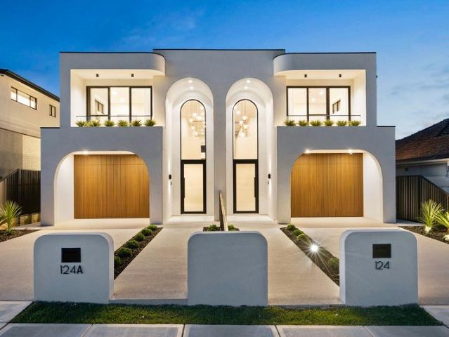 Architectural Masterpiece Designed for Modern Family Living in Fairfield Heights' Finest Street | 413sqm!