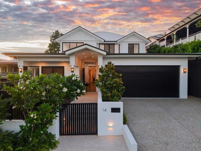 Architectural masterpiece in prestigious locale