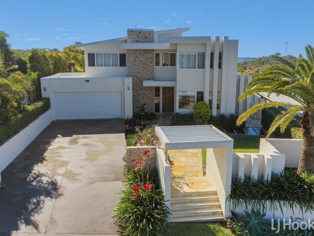 Architectural Masterpiece with Resort Style Pool & Harbour Views