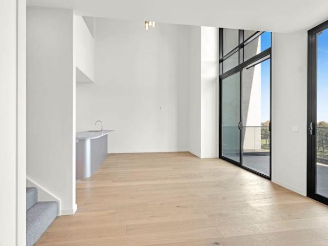 Architectural Oasis with Skyline Views