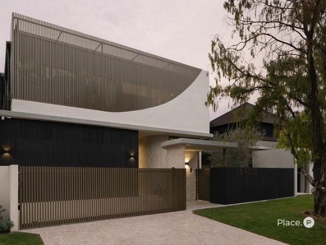 Architectural Artistry Overlooking Whites Hill Reserve