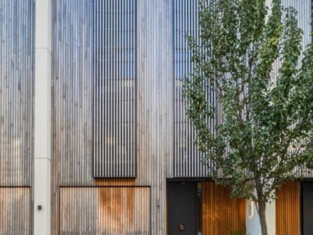Architectural Bayside Luxury with Rooftop Views