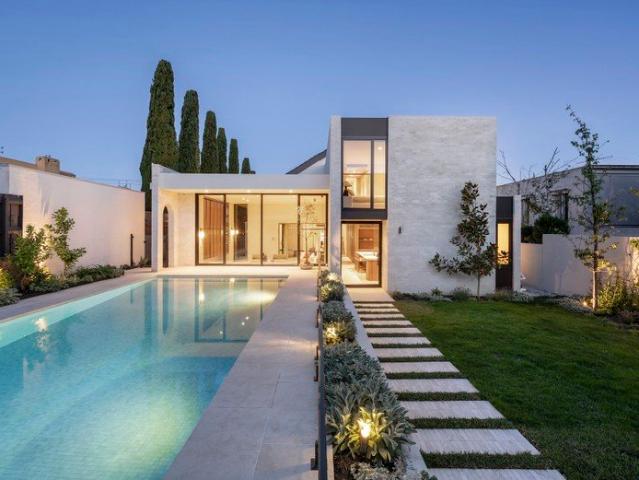 Architectural Beauty on an Extraordinary Scale