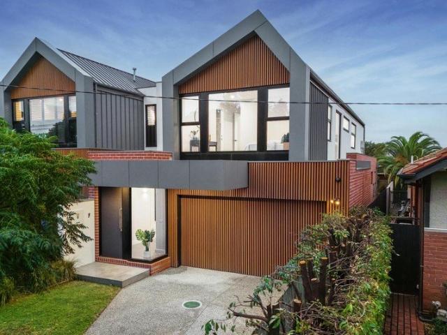 Architectural brilliance in the heart of Windy Hill