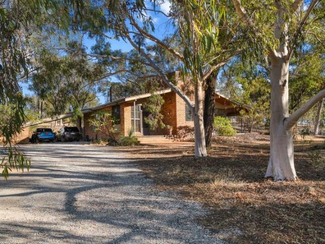 Architectural Character, Lifestyle Acreage & Future Potential