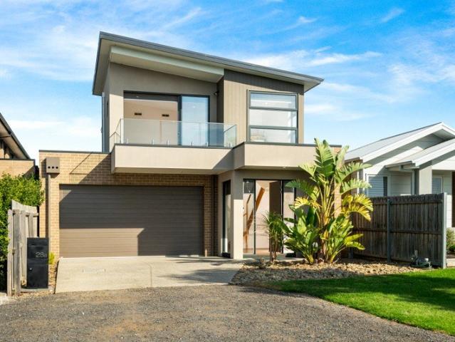 Architectural Coastal Living with Space, Style & Seamless Entertaining
