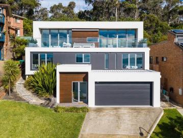 ARCHITECTURAL COASTAL LIVING WITHOUT COMPROMISE