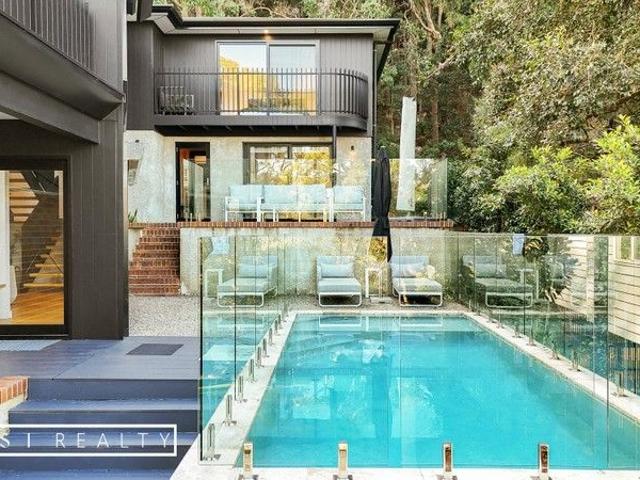 Architectural Coastal Luxury with Ocean Views & Resort Style Living