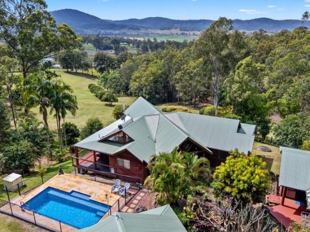 Architectural Country Living Across 25 Picturesque Acres