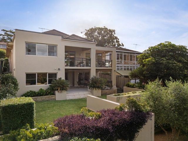 Architectural delight with prime Blakehurst address