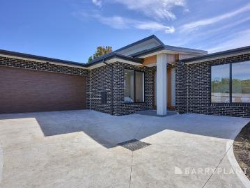 Architectural Design with Light, Space and Everyday Luxury