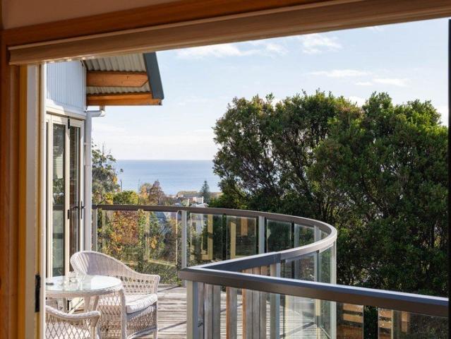 Architectural Design With Panoramic Ocean Views