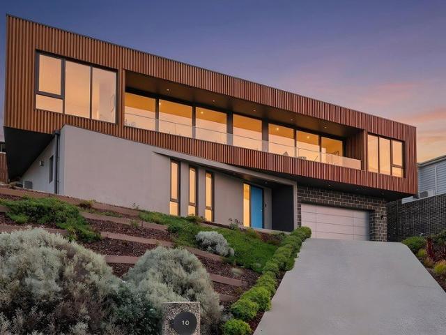 Architectural Design Meets Luxury Living