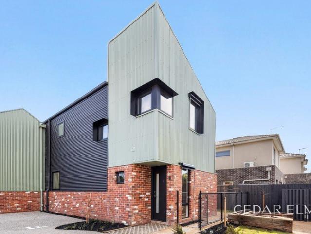 Architectural Designed Townhouse in Glenroy