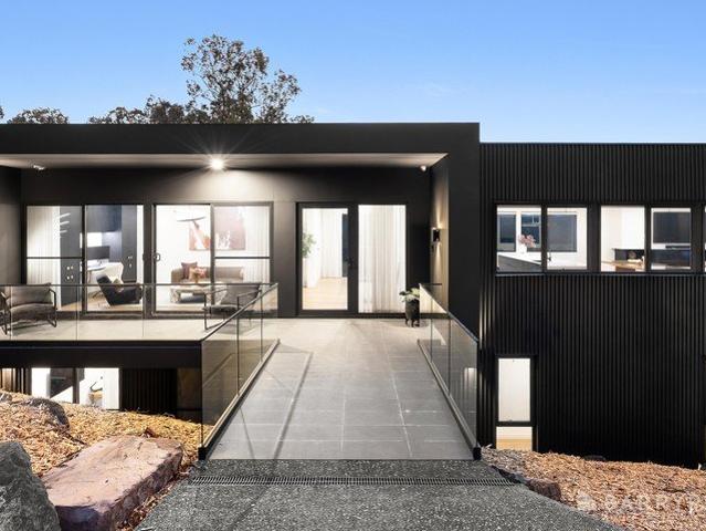 Architectural Excellence Amid Warrandyte's Natural Beauty