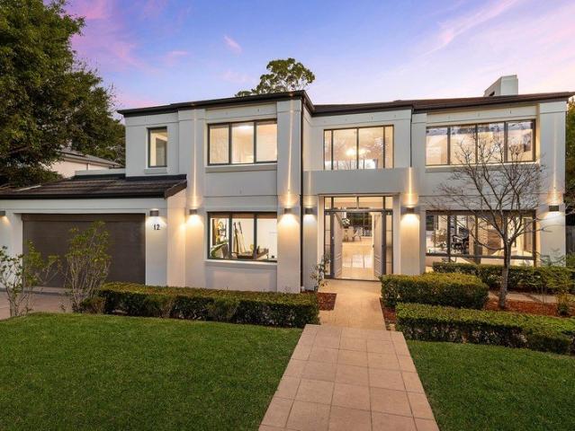 Architectural excellence, luxury family living on 1,322sqm