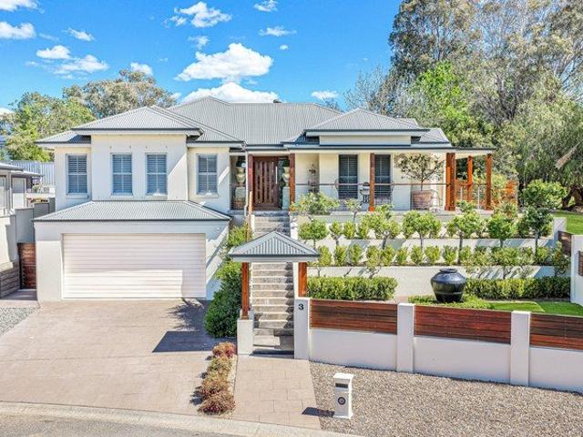 Architectural Excellence Luxury Living with Spectacular Views