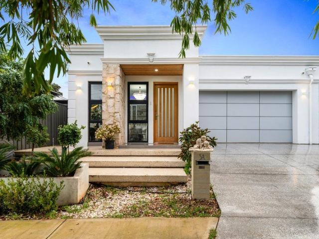 Architectural Excellence Meets Contemporary Family Luxury in the Heart of Clearview!