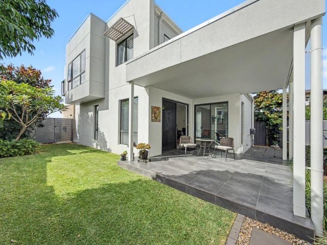 Architectural Elegance Meets Marina Front Lifestyle