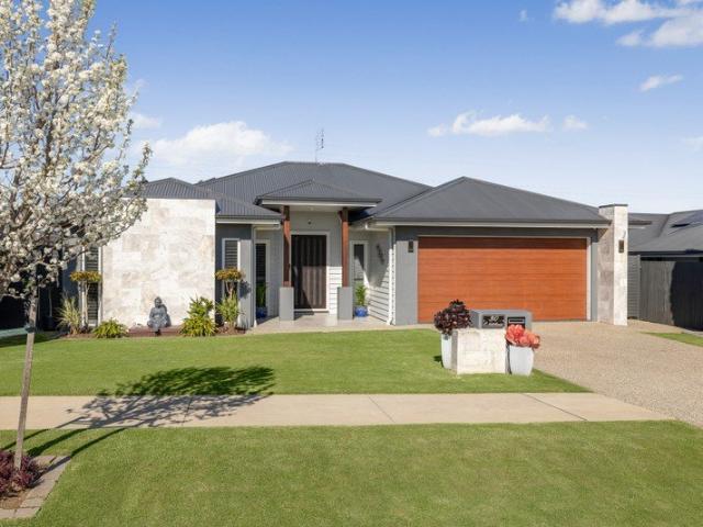 Architectural Elegance Meets Effortless Modern Living!