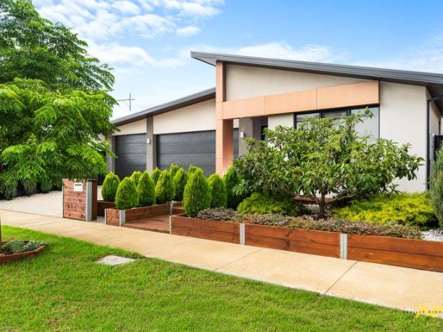 Enormous Garage Ideal for Boat or Caravan