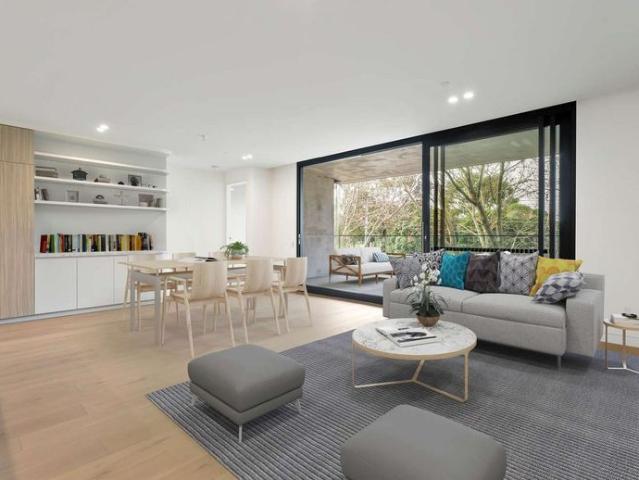 Architectural Elegance on Elwood’s Golden Mile