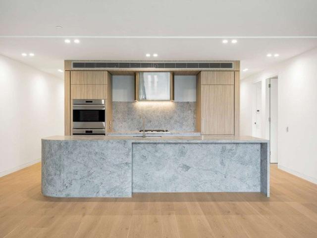 Architectural Elegance on Elwood's Golden Mile