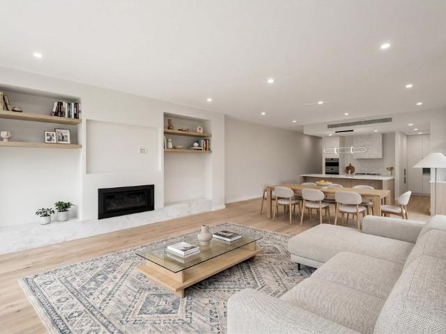 Architectural Elegance and Family Luxury in a Coveted Ormond Setting