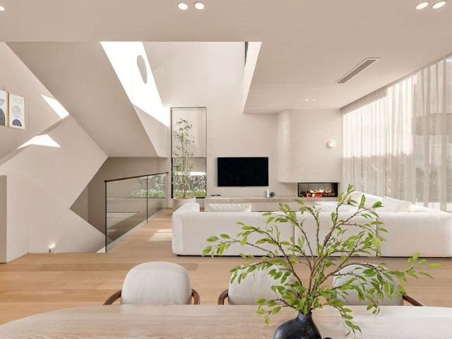 Architectural Elegance | Coastal Luxury
