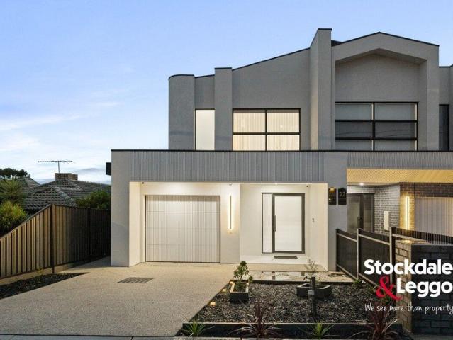 ARCHITECTURAL ELEGANCE & CONTEMPORARY LUXURY
