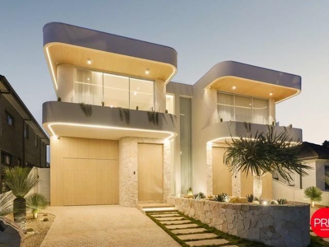 Architectural Elegance & Exceptional Family Living