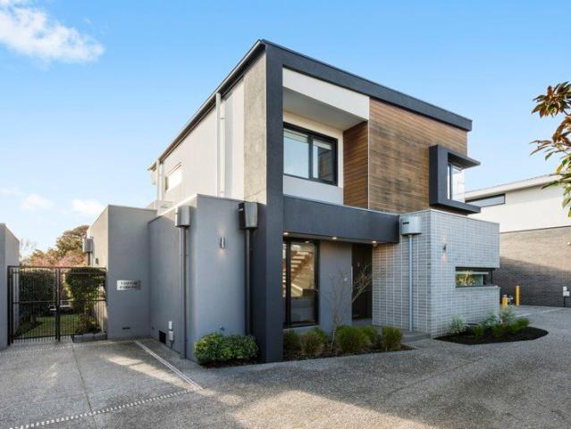 Architectural Elegance in a Coveted Parkdale Enclave