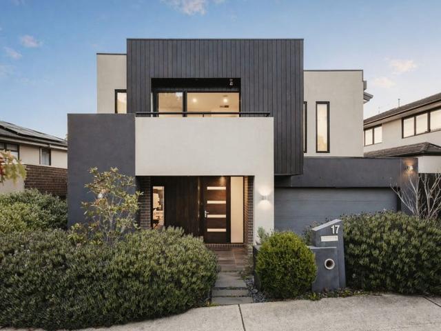 Architectural Elegance in a Premier Parkside Setting
