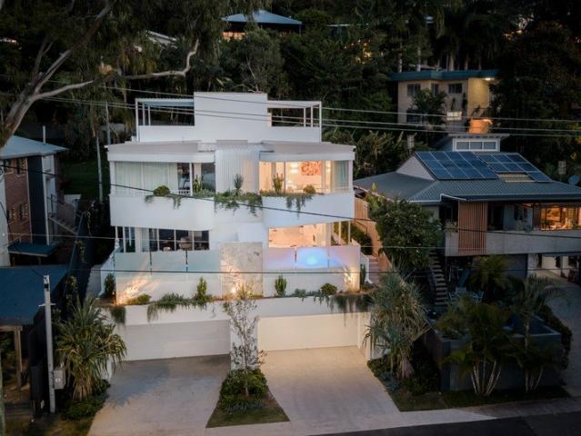 Prestige Burleigh Residence | Lift, Magnesium Pool, Rooftop Terrace Views & 4 Car Garage