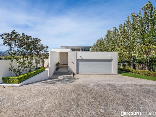 Architectural Elegance, Panoramic Views, Magnificent Location