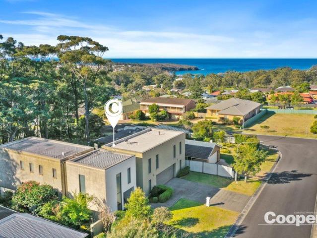 Architectural Elegance with Ocean Views & Nature at Your Doorstep